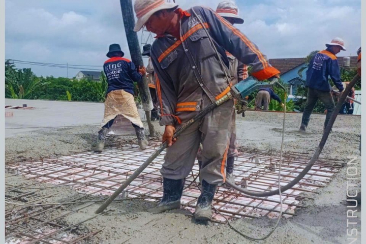 Đổ Sàn Gặp Mưa Xử Lí Sao? Cùng KHC Giải Đáp 